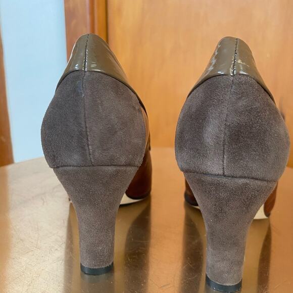 Anyi Lu | Made in Italy Leather Suede Taupe Burgundy Pumps Pristine Orig. $400+ - Picture 4 of 15